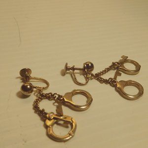 SCREW BACK HANDCUFFS WITH KEYS EARRINGS